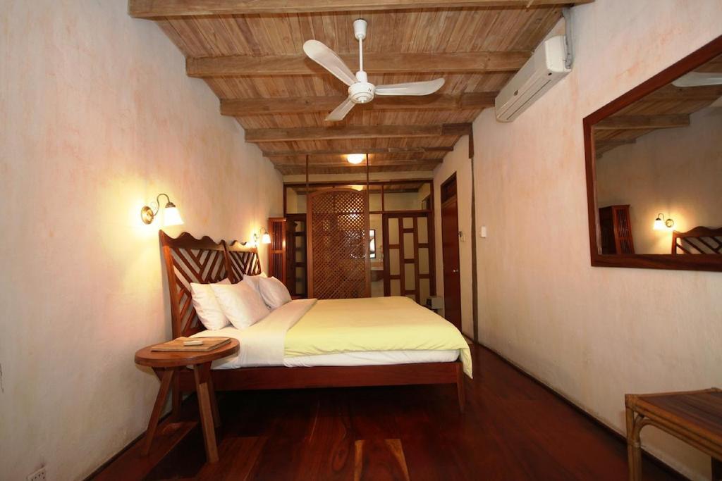 Sala Prabang Hotel Луангпхабанг Экстерьер фото